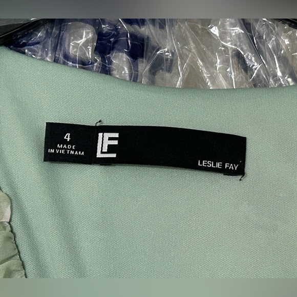 Leslie Fay Ruffled Smocking Dress Size 4 - Picture 7 of 7